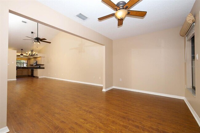 Building Photo - 2021 Arbor Way