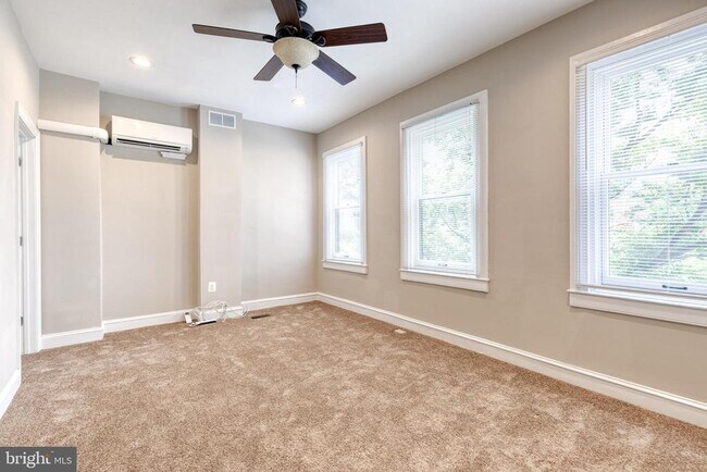 Building Photo - 23 N Chester St