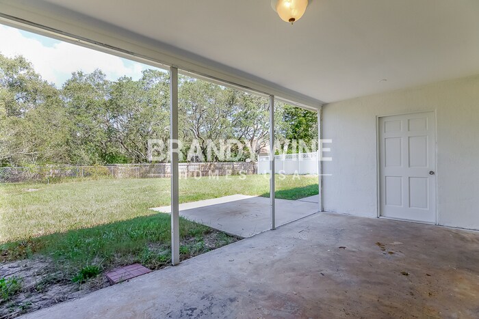 Building Photo - 9923 Woodridge Ct