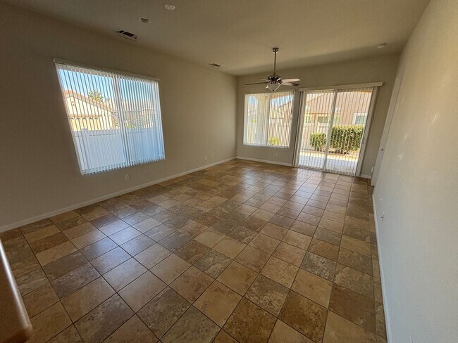 Building Photo - Del Web Rental 2 Bedroom