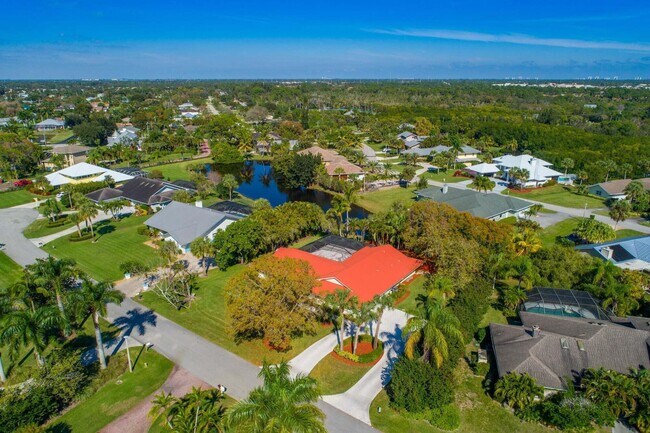 Building Photo - 2341 NW Bay Colony Ct