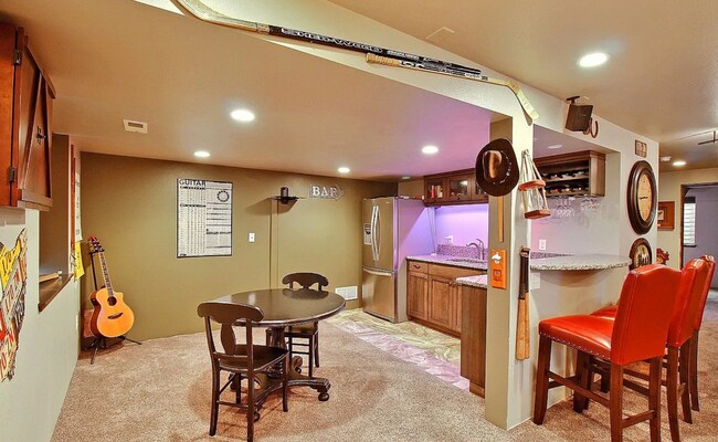 Building Photo - Spacious 4-Bedroom Home with Huge Fenced Y...