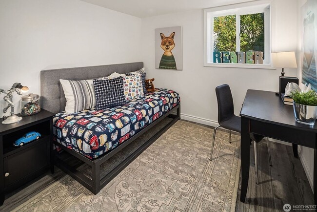 Building Photo - 3Bd/1.75Ba Seattle House