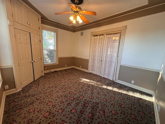 Building Photo - Beautiful Ground Level 1Bed/1Bath with outdoor space Close to Downtown Albany!