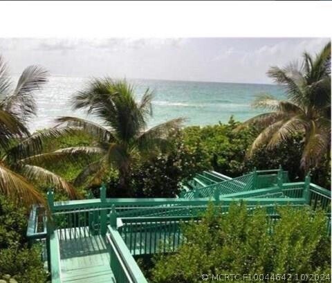 Building Photo - 5401 Collins Ave
