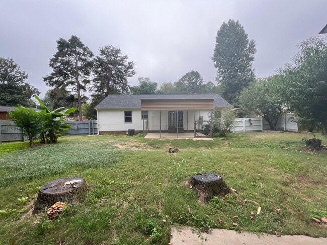 Building Photo - Move-in Ready Home Located in The Four Sea...