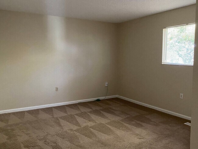 Building Photo - 55 and over located in Leisure Town! Updated home throughout! Beautiful backyard!