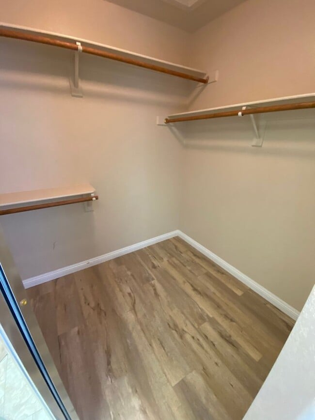 Building Photo - Beautiful 3 bed/2 bath home located near North Las Vegas