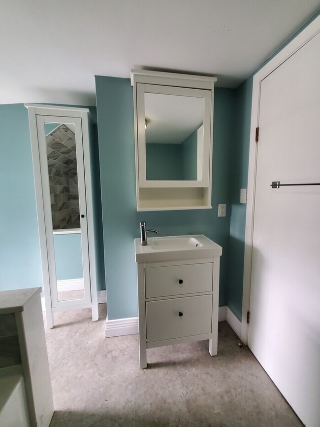 Building Photo - 1502 Cottonwood St