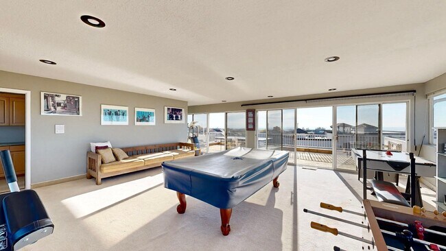 Building Photo - Move in Special Luxury 4 bedroom 4.5 bathr...