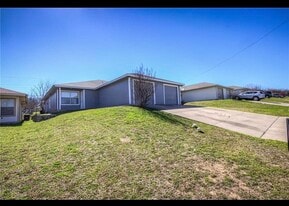 Building Photo - 8115 Marydean Ave