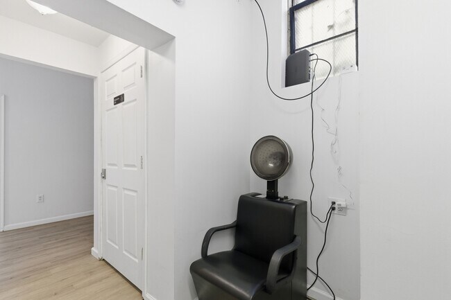 Building Photo - 4341 Park Heights Ave