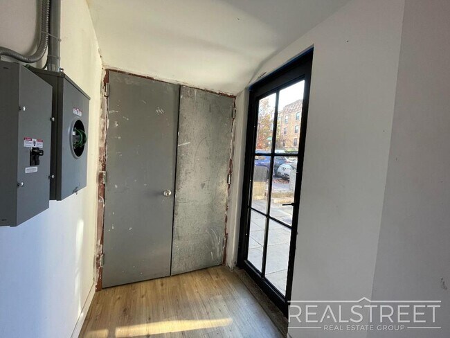 Floorplan - 1625 Union Street