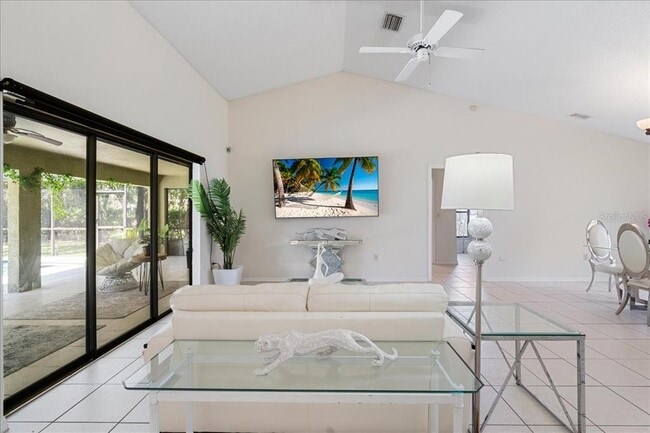 Building Photo - 211 Forest Wood Ct