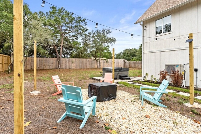 Building Photo - 22103 Lakeview Dr