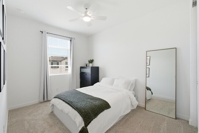 Building Photo - 3251 S Lotus