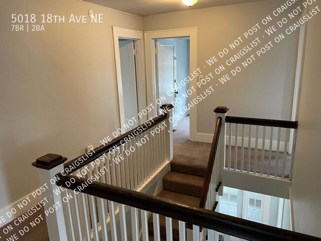 Building Photo - 7 bedroom 2 bath UW House - Free November ...