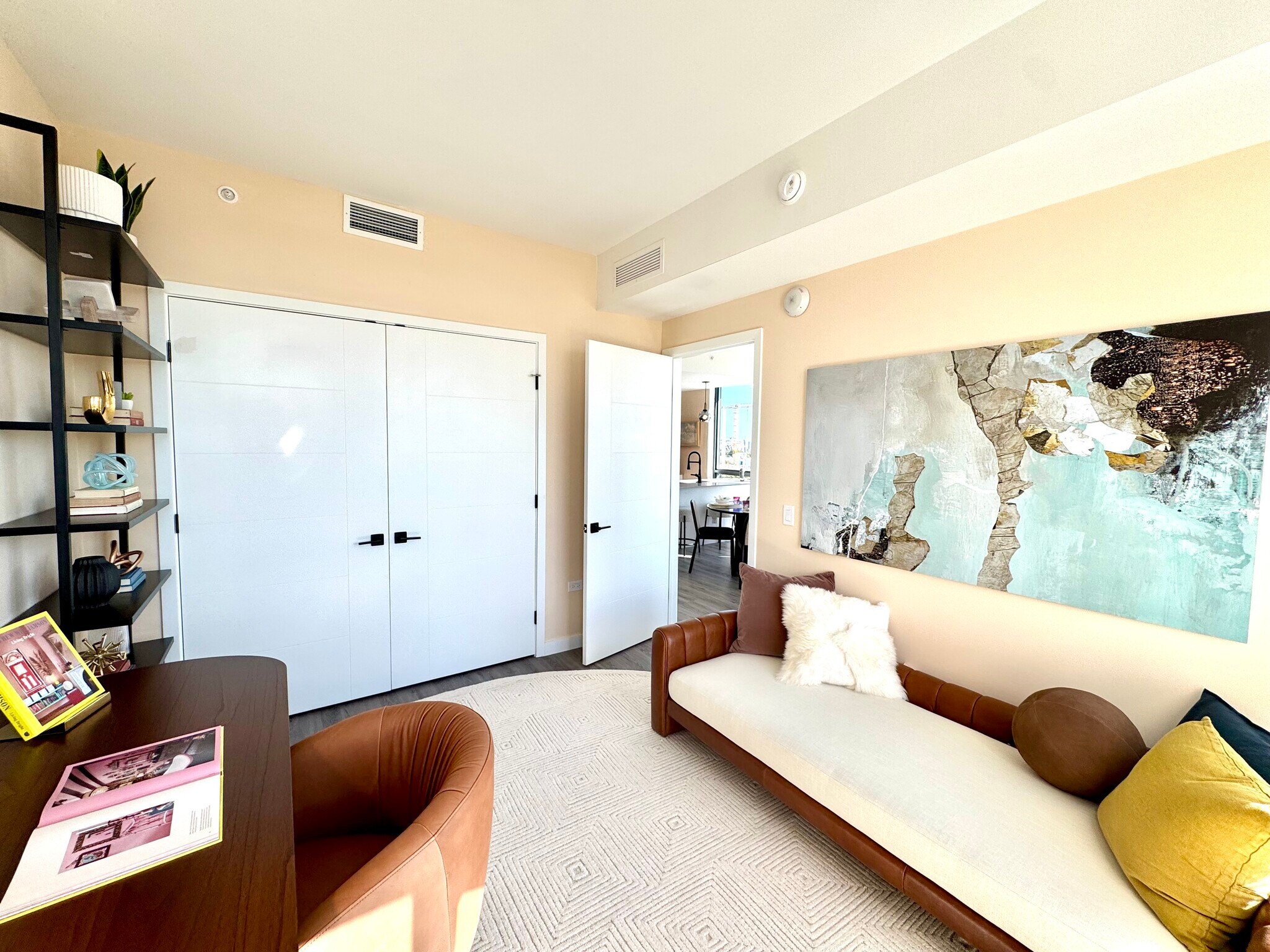 Building Photo - 1940 NW 2nd Ct