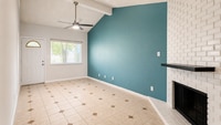 Building Photo - "Charming 2-Bedroom Duplex Oasis in Sacramento - Comfortable Living!