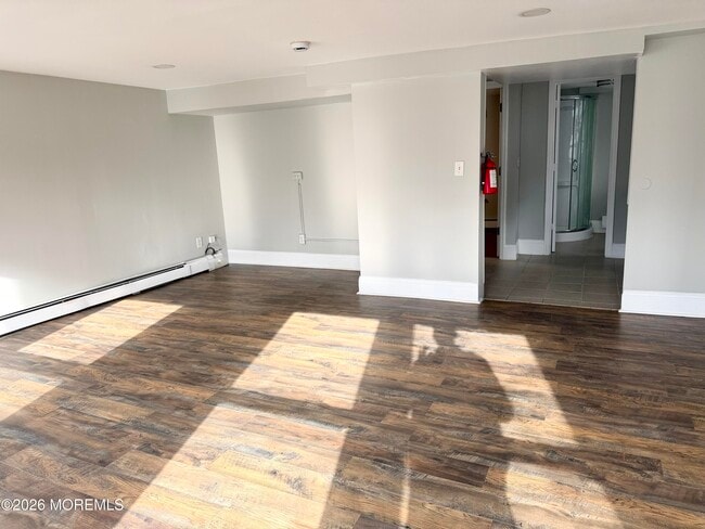 Building Photo - 1102 Drummond Ave