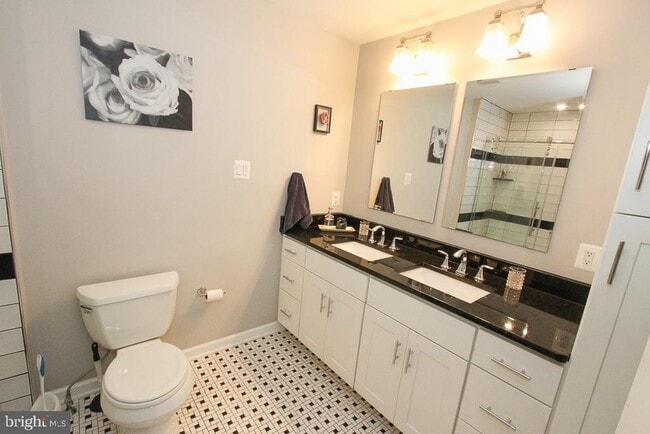 Building Photo - 310 Foxcroft Cir