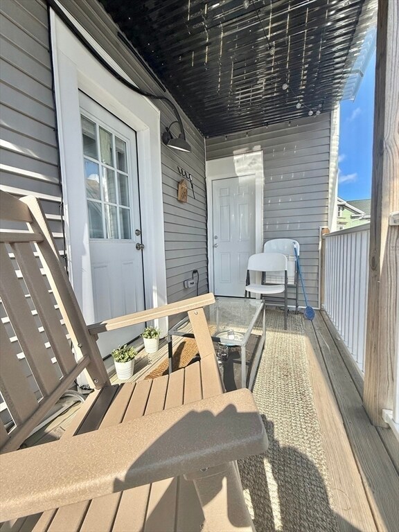 Building Photo - 13 Schuyler St