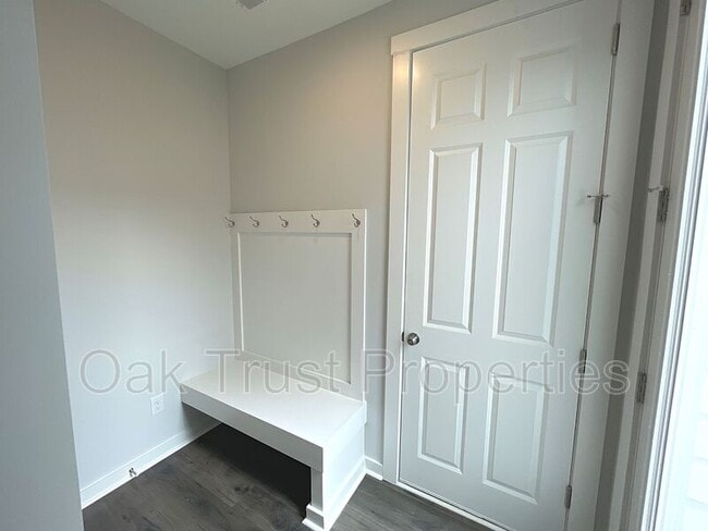Building Photo - 105 Summer Tanager Dr