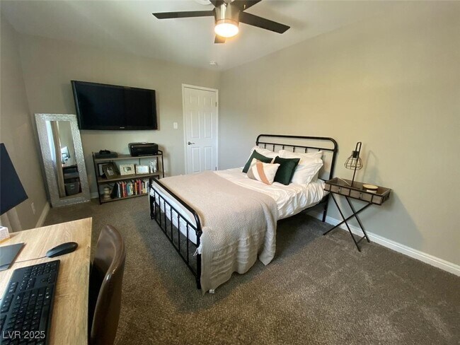 Building Photo - 3011 Burton Ave