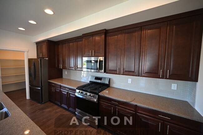 Building Photo - 3 bed 2 bath home in Solana, Sequim