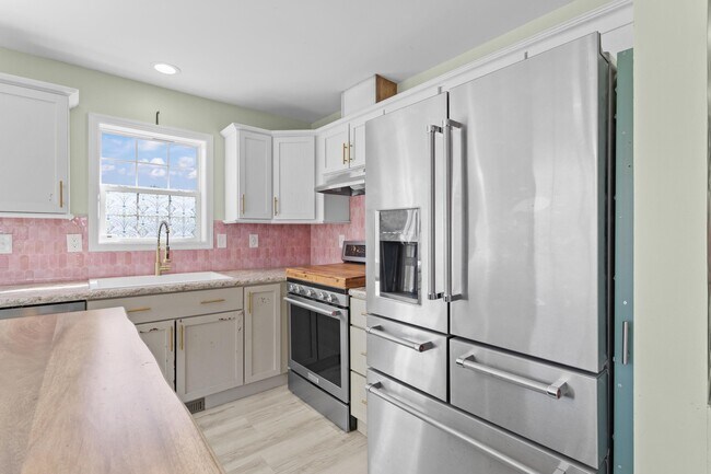 Building Photo - 7 Pheasant Run