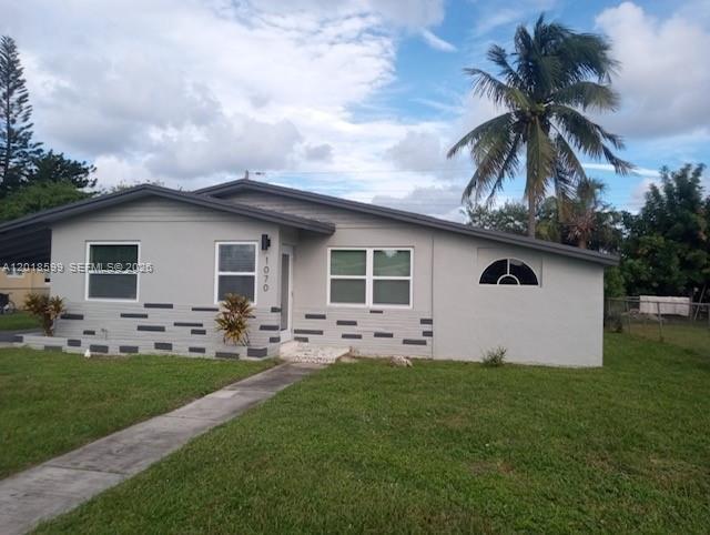 Building Photo - 1070 NW 23rd Rd