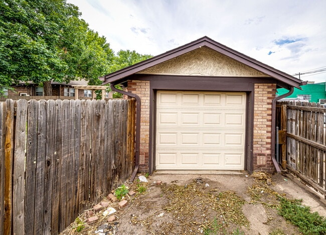 Building Photo - 3784 Quitman St