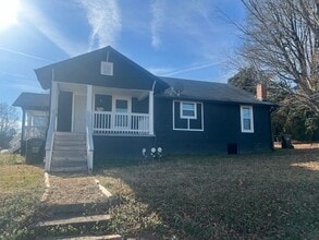 Building Photo - 235 Ann St NW