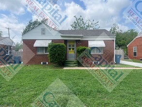 Building Photo - Take the Key!!!