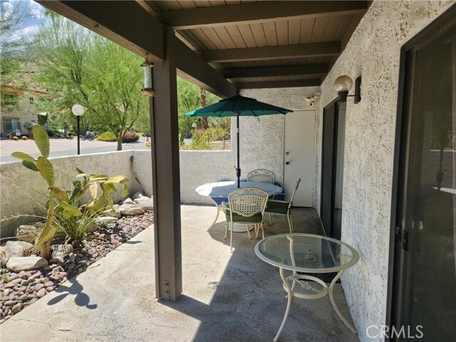 Building Photo - 2230 S Palm Canyon Dr