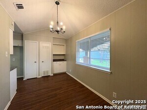 Building Photo - 311 E San Antonio Ave
