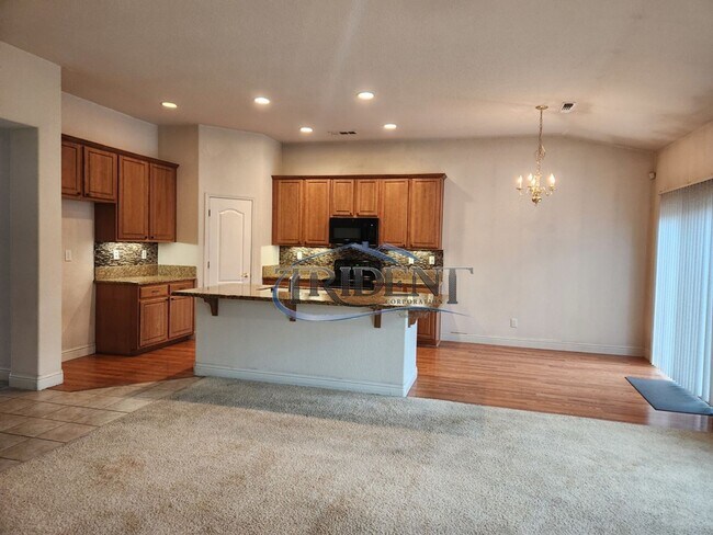 Building Photo - 4 bedroom 2 bath locaded in a cultisac