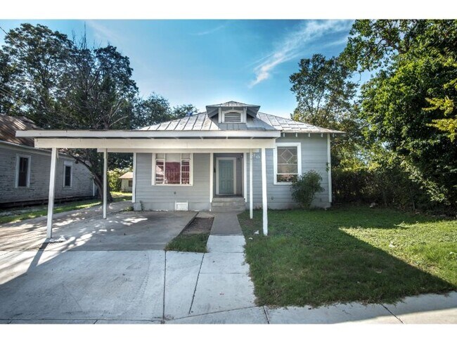 Building Photo - 308 Belmont