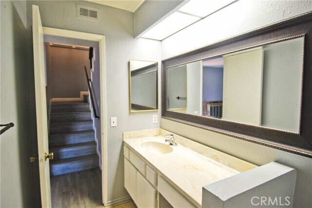 Building Photo - 1097 S Santo Antonio Dr