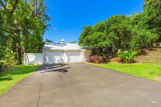 Building Photo - Rare Find: Tantalus Rustic Charm: BRAND NEW KITCHEN CABINETS AND COUNTE