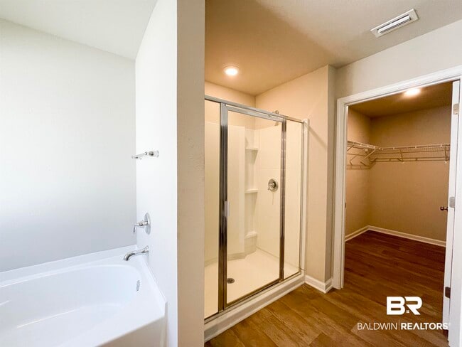 Building Photo - 10252 Ruffian Route