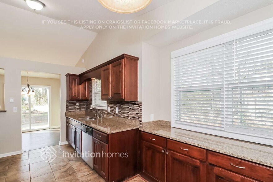 Building Photo - 3377 Tia Trace NW