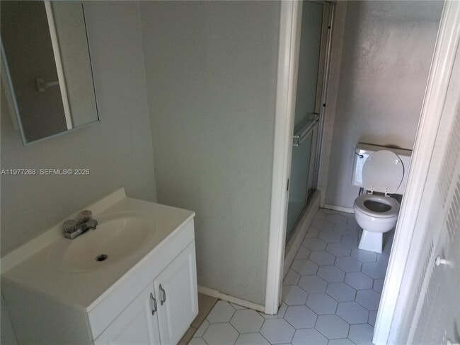 Building Photo - 8605 W Sample Rd