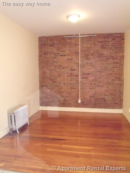 Building Photo - 217 Highland Ave
