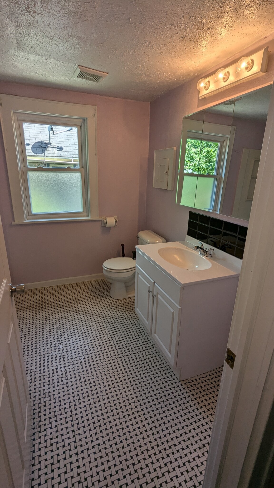 Bathroom - 411 Humphrey St