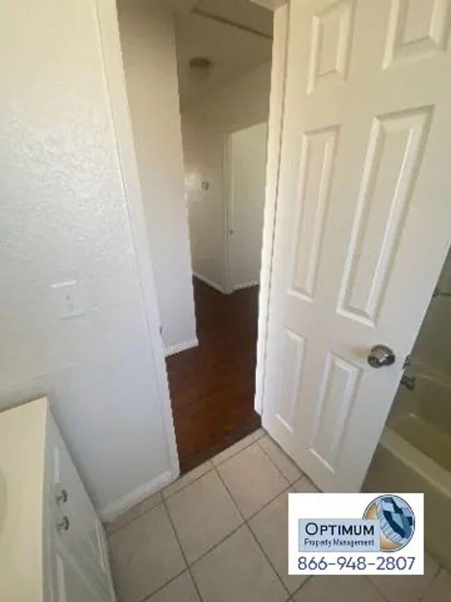 Building Photo - Charming 3-Bedroom Home with Large Backyard & Fenced Front Yard