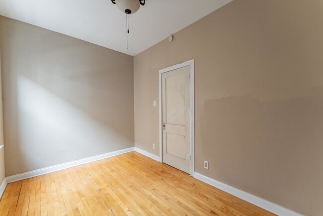 Building Photo - 2104 S 49th Ave