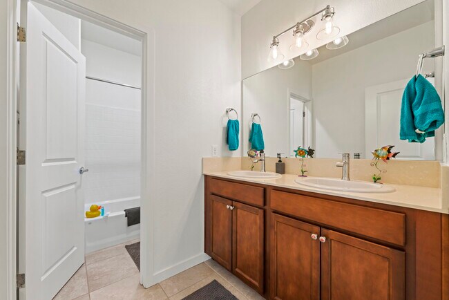 Building Photo - 4928 Black Falcon Way