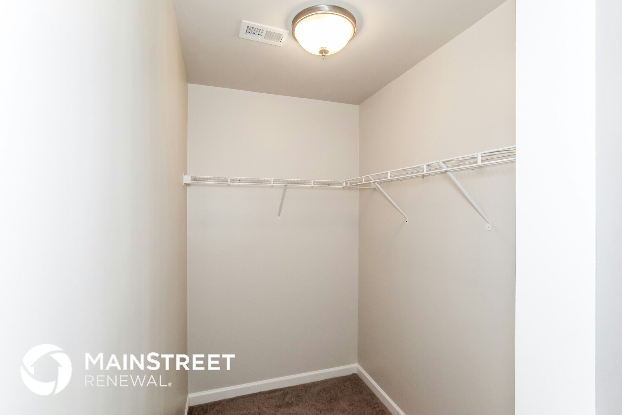 Building Photo - 304 Hidden Ct