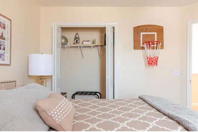 Building Photo - 901 Bordeaux Pl